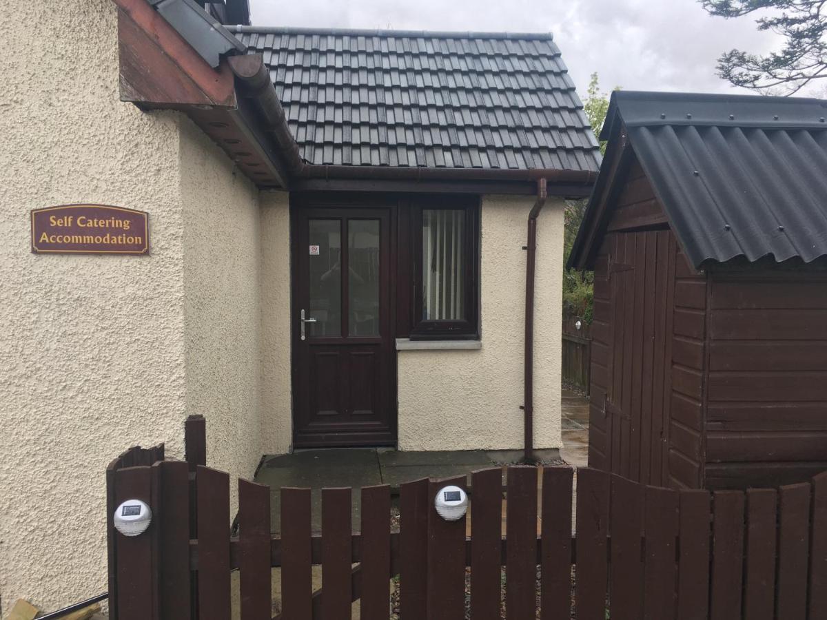 Riverbank Cottage Fort William Exterior foto